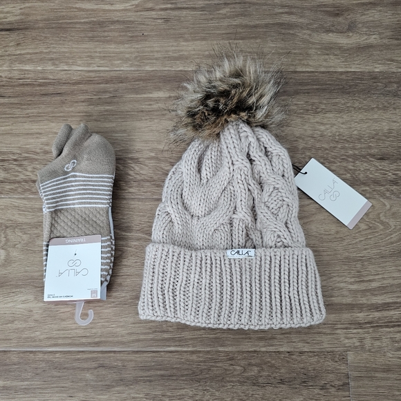 NWT CALIA Knit Beanie and Socks - Picture 2 of 6